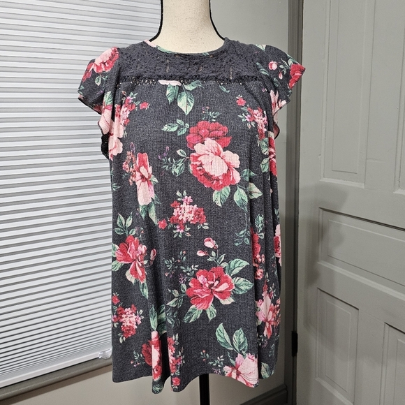 Torrid Knit Jersey Slub Lace Yoke Flutter Sleeve Top - Picture 2 of 7